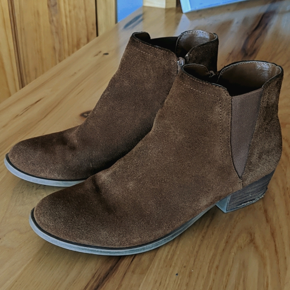 Kenzie ankle boots size 10